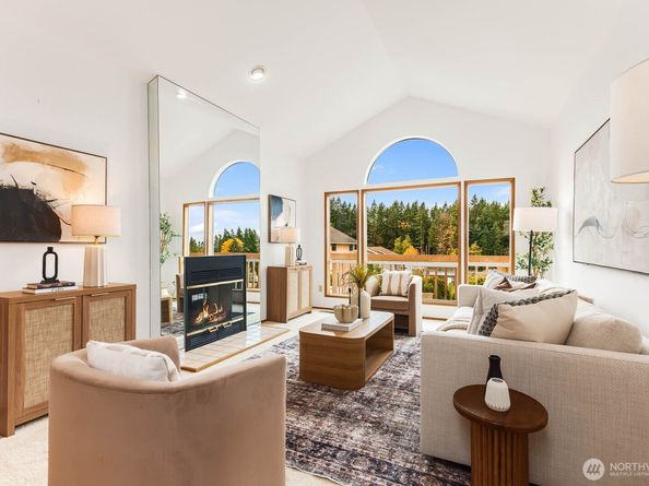 18628 70th Avenue W, Lynnwood WA 98037