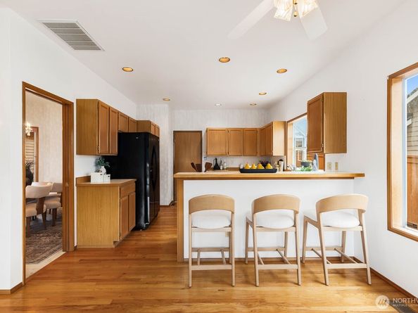 18628 70th Avenue W, Lynnwood WA 98037