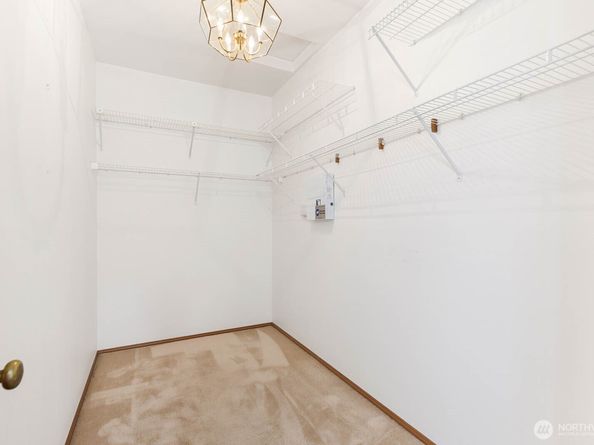 18628 70th Avenue W, Lynnwood WA 98037