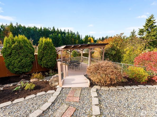 18628 70th Avenue W, Lynnwood WA 98037