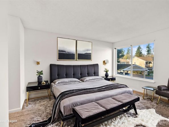 1215 S 237th Lane 1308, Des Moines WA 98198