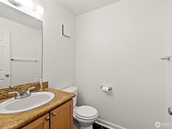 1215 S 237th Lane 1308, Des Moines WA 98198