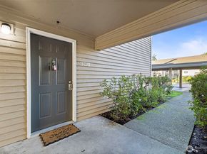 1215 S 237th Lane 1308, Des Moines WA 98198