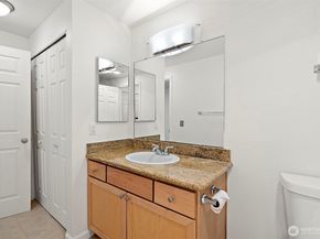 1215 S 237th Lane 1308, Des Moines WA 98198