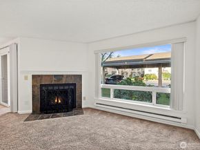 1215 S 237th Lane 1308, Des Moines WA 98198