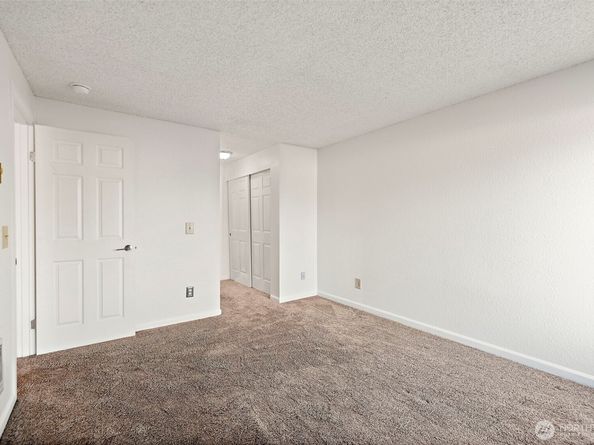 1215 S 237th Lane 1308, Des Moines WA 98198