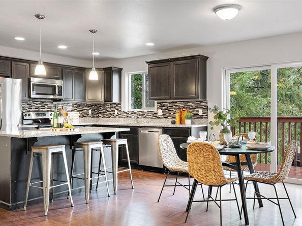 171 SW Marcia Way, Port Orchard WA 98366