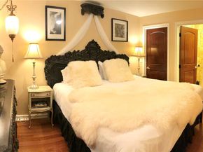 4030 Beach Drive SW, Seattle WA 98116