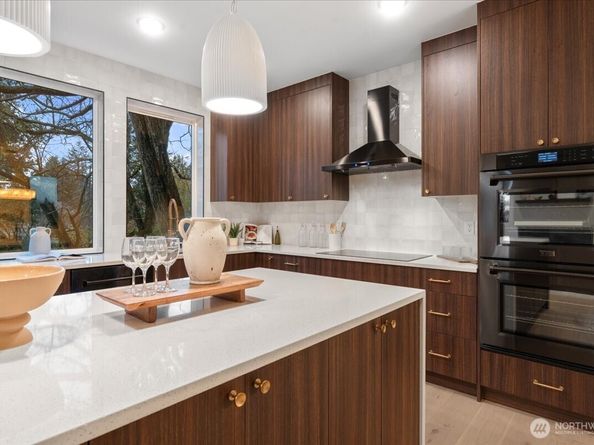 4104 49th Avenue SW, Seattle WA 98116