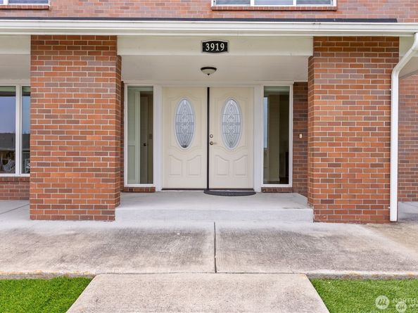 3919 SW 313th Street, Federal Way WA 98023