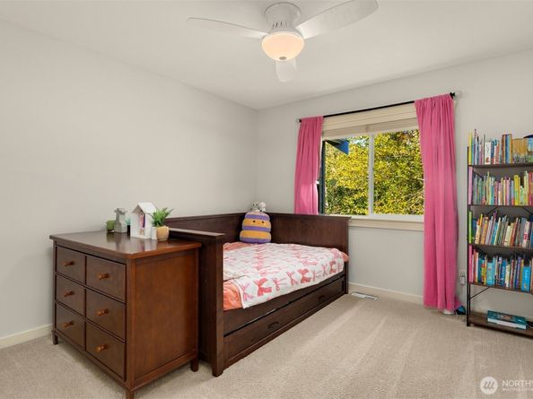 1719 271st Avenue SE, Sammamish WA 98075