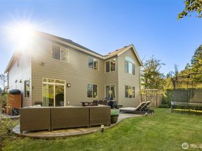 1719 271st Avenue SE, Sammamish WA 98075