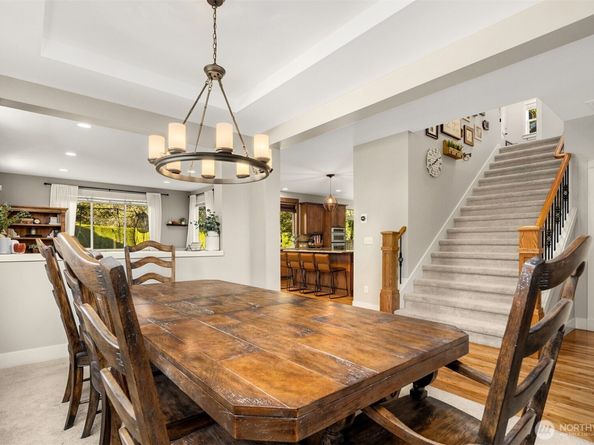 1719 271st Avenue SE, Sammamish WA 98075