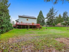 7655 NE 204th Place, Kenmore WA 98028