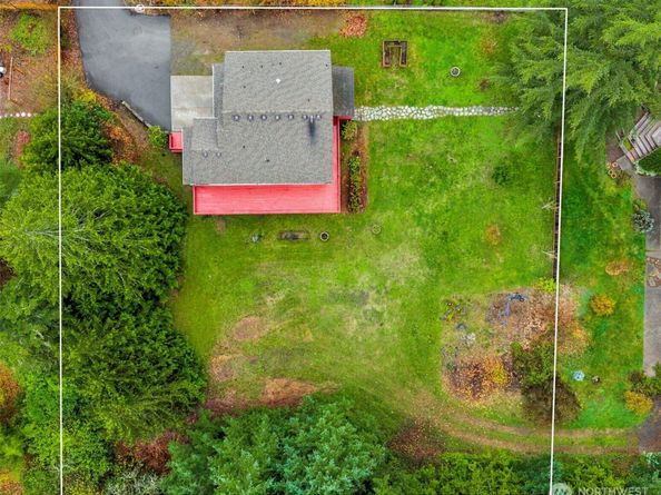 7655 NE 204th Place, Kenmore WA 98028