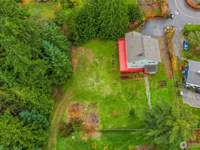 7655 NE 204th Place, Kenmore WA 98028