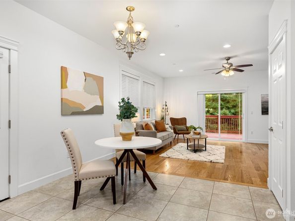 7655 NE 204th Place, Kenmore WA 98028