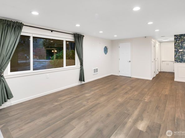 10 146th Street SW, Lynnwood WA 98087