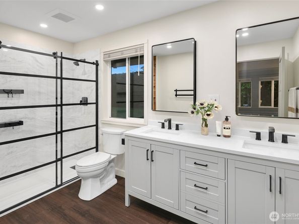 10 146th Street SW, Lynnwood WA 98087