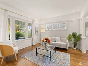 2912 3rd Avenue N, Seattle WA 98109