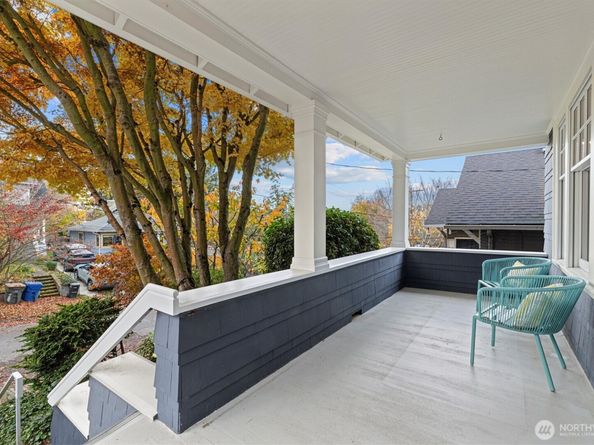 2912 3rd Avenue N, Seattle WA 98109