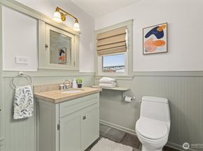 2912 3rd Avenue N, Seattle WA 98109