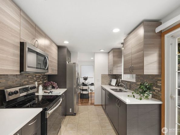 803 SW Dash Point Road, Federal Way WA 98023