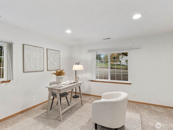 803 SW Dash Point Road, Federal Way WA 98023