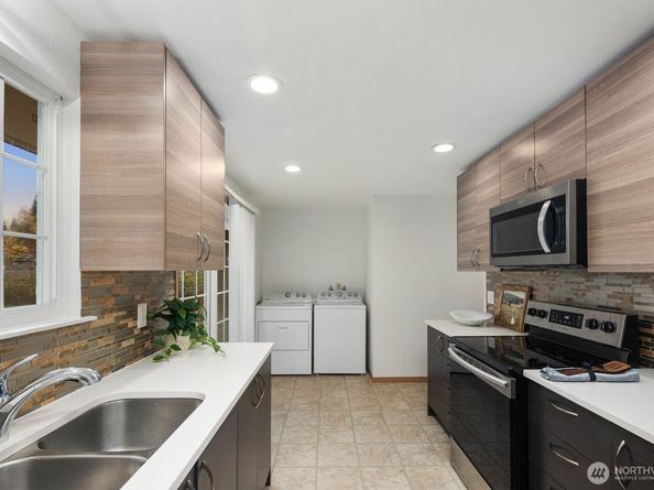 803 SW Dash Point Road, Federal Way WA 98023