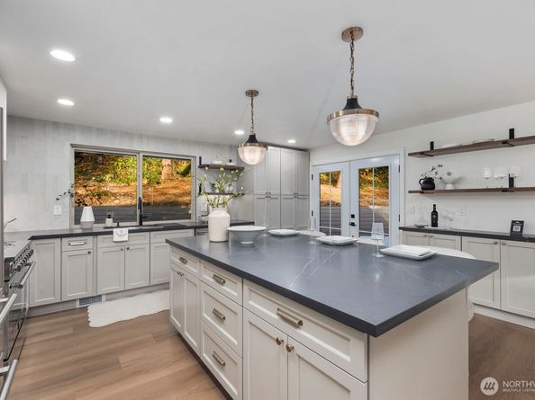 25510 SE 159th Street, Issaquah WA 98027