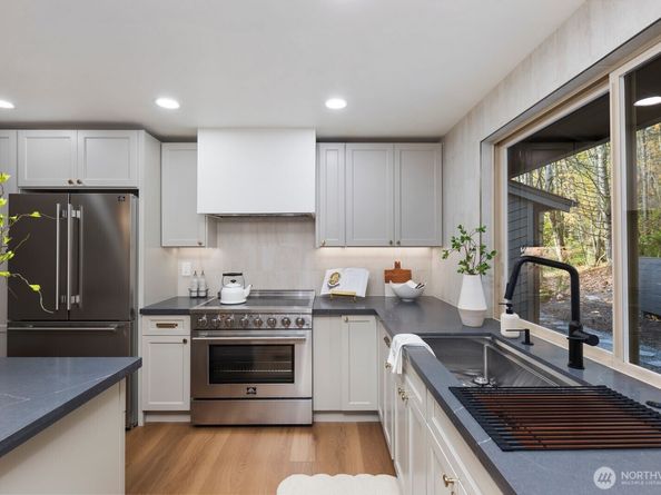 25510 SE 159th Street, Issaquah WA 98027