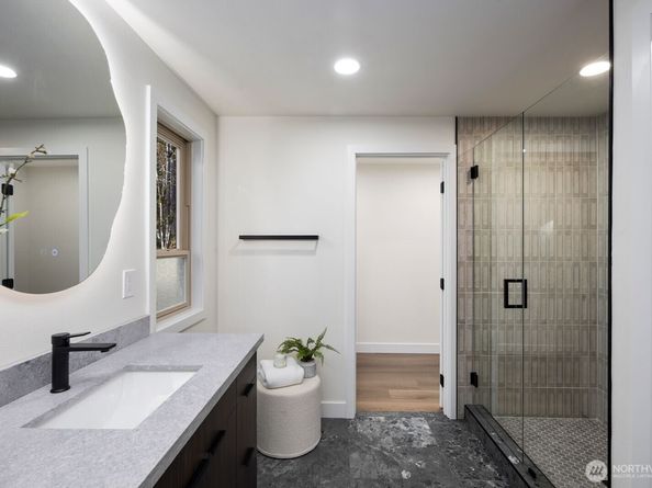 25510 SE 159th Street, Issaquah WA 98027