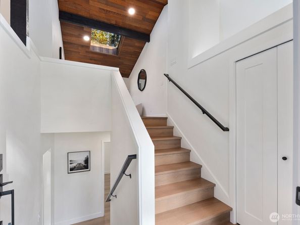 25510 SE 159th Street, Issaquah WA 98027