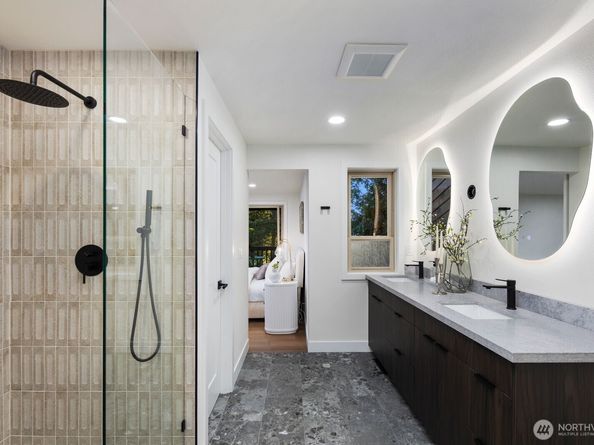 25510 SE 159th Street, Issaquah WA 98027