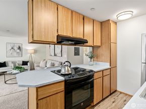 11424 SE 257th Place F307, Kent WA 98030