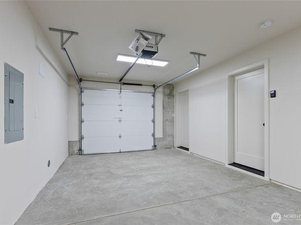 9523 15th Avenue NE, Seattle WA 98115