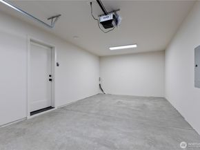 9523 15th Avenue NE, Seattle WA 98115