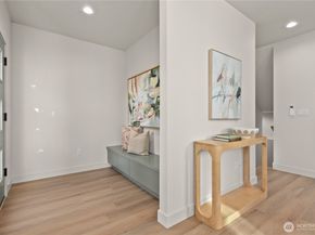 9523 15th Avenue NE, Seattle WA 98115