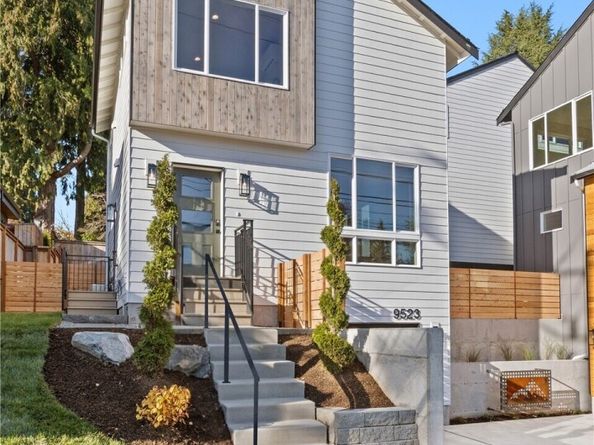 9523 15th Avenue NE, Seattle WA 98115