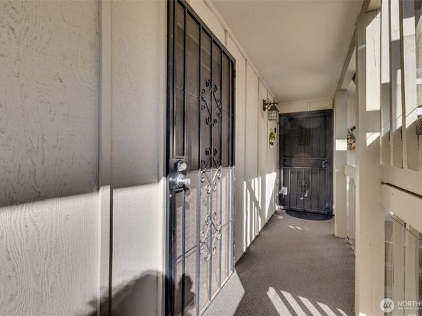 1239 SW 132nd Lane 822, Burien WA 98146