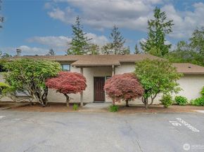 1239 SW 132nd Lane 822, Burien WA 98146