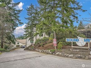 1239 SW 132nd Lane 822, Burien WA 98146