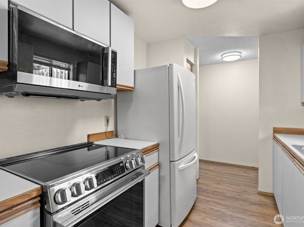 1239 SW 132nd Lane 822, Burien WA 98146