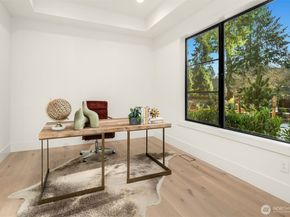 17020 NE 93rd Court, Redmond WA 98052