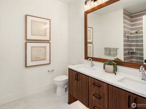 17020 NE 93rd Court, Redmond WA 98052