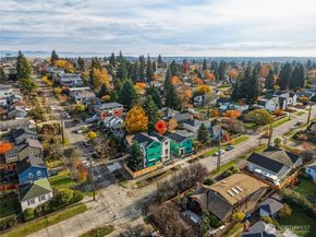 7552 39th Avenue SW, Seattle WA 98126