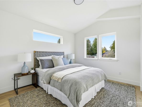 7552 39th Avenue SW, Seattle WA 98126