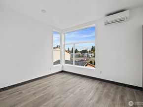 9747 57th Avenue S, Seattle WA 98118