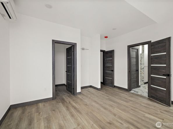 9747 57th Avenue S, Seattle WA 98118