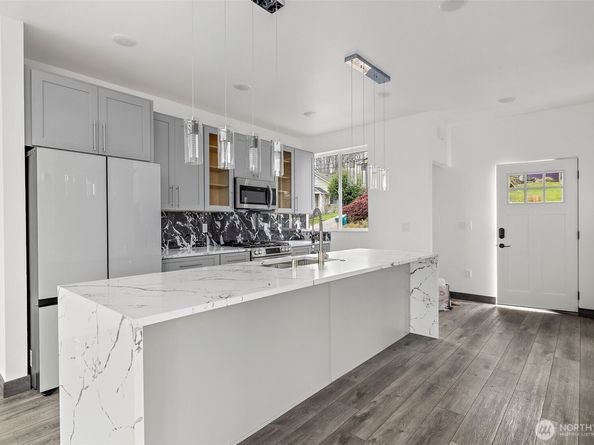 9747 57th Avenue S, Seattle WA 98118